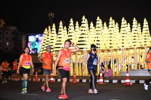 BIB: 2072, 2735, 427
                            <button type="button" onclick="openModal(16576330)" class="btn btn-primary btn-sm float-right btn-popup" data-toggle="modal" data-target=".modal-high-quality">
                        <i class="fas fa-shopping-cart"></i> Add to Cart
                    </button>
                                            <button type="button" onclick="isThisMe(16576330, true)" class="btn btn-success btn-sm float-right btn-popup btn-isme hidden" data-toggle="tooltip" data-placement="bottom" title="นี่คือรูปของคุณใช่ไหม คลิกที่นี่เพื่อเอาเข้าอัลบั้ม">
                        <i class="fas fa-plus"></i> Add to album
                    </button>
                    <button type="button" onclick="isThisMe(16576330, false)" class="btn btn-warning btn-sm float-right btn-popup btn-isnotme hidden">
                        <i class="fas fa-ban"></i> Remove from album
                    </button>