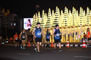 BIB: 41349, 4316
                            <button type="button" onclick="openModal(16515398)" class="btn btn-primary btn-sm float-right btn-popup" data-toggle="modal" data-target=".modal-high-quality">
                        <i class="fas fa-shopping-cart"></i> Add to Cart
                    </button>
                                            <button type="button" onclick="isThisMe(16515398, true)" class="btn btn-success btn-sm float-right btn-popup btn-isme hidden" data-toggle="tooltip" data-placement="bottom" title="นี่คือรูปของคุณใช่ไหม คลิกที่นี่เพื่อเอาเข้าอัลบั้ม">
                        <i class="fas fa-plus"></i> Add to album
                    </button>
                    <button type="button" onclick="isThisMe(16515398, false)" class="btn btn-warning btn-sm float-right btn-popup btn-isnotme hidden">
                        <i class="fas fa-ban"></i> Remove from album
                    </button>