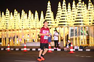 BIB: 4220
                            <button type="button" onclick="openModal(16369712)" class="btn btn-primary btn-sm float-right btn-popup" data-toggle="modal" data-target=".modal-high-quality">
                        <i class="fas fa-shopping-cart"></i> Add to Cart
                    </button>
                                            <button type="button" onclick="isThisMe(16369712, true)" class="btn btn-success btn-sm float-right btn-popup btn-isme hidden" data-toggle="tooltip" data-placement="bottom" title="นี่คือรูปของคุณใช่ไหม คลิกที่นี่เพื่อเอาเข้าอัลบั้ม">
                        <i class="fas fa-plus"></i> Add to album
                    </button>
                    <button type="button" onclick="isThisMe(16369712, false)" class="btn btn-warning btn-sm float-right btn-popup btn-isnotme hidden">
                        <i class="fas fa-ban"></i> Remove from album
                    </button>