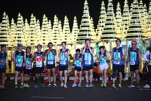 BIB: 42170, 40267, 43159, 42140, 40397, 4638
                            <button type="button" onclick="openModal(16250368)" class="btn btn-primary btn-sm float-right btn-popup" data-toggle="modal" data-target=".modal-high-quality">
                        <i class="fas fa-shopping-cart"></i> Add to Cart
                    </button>
                                            <button type="button" onclick="isThisMe(16250368, true)" class="btn btn-success btn-sm float-right btn-popup btn-isme hidden" data-toggle="tooltip" data-placement="bottom" title="นี่คือรูปของคุณใช่ไหม คลิกที่นี่เพื่อเอาเข้าอัลบั้ม">
                        <i class="fas fa-plus"></i> Add to album
                    </button>
                    <button type="button" onclick="isThisMe(16250368, false)" class="btn btn-warning btn-sm float-right btn-popup btn-isnotme hidden">
                        <i class="fas fa-ban"></i> Remove from album
                    </button>