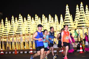 BIB: 2125, 421
                            <button type="button" onclick="openModal(16527297)" class="btn btn-primary btn-sm float-right btn-popup" data-toggle="modal" data-target=".modal-high-quality">
                        <i class="fas fa-shopping-cart"></i> Add to Cart
                    </button>
                                            <button type="button" onclick="isThisMe(16527297, true)" class="btn btn-success btn-sm float-right btn-popup btn-isme hidden" data-toggle="tooltip" data-placement="bottom" title="นี่คือรูปของคุณใช่ไหม คลิกที่นี่เพื่อเอาเข้าอัลบั้ม">
                        <i class="fas fa-plus"></i> Add to album
                    </button>
                    <button type="button" onclick="isThisMe(16527297, false)" class="btn btn-warning btn-sm float-right btn-popup btn-isnotme hidden">
                        <i class="fas fa-ban"></i> Remove from album
                    </button>