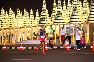 BIB: 40004
                            <button type="button" onclick="openModal(16350782)" class="btn btn-primary btn-sm float-right btn-popup" data-toggle="modal" data-target=".modal-high-quality">
                        <i class="fas fa-shopping-cart"></i> Add to Cart
                    </button>
                                            <button type="button" onclick="isThisMe(16350782, true)" class="btn btn-success btn-sm float-right btn-popup btn-isme hidden" data-toggle="tooltip" data-placement="bottom" title="นี่คือรูปของคุณใช่ไหม คลิกที่นี่เพื่อเอาเข้าอัลบั้ม">
                        <i class="fas fa-plus"></i> Add to album
                    </button>
                    <button type="button" onclick="isThisMe(16350782, false)" class="btn btn-warning btn-sm float-right btn-popup btn-isnotme hidden">
                        <i class="fas fa-ban"></i> Remove from album
                    </button>