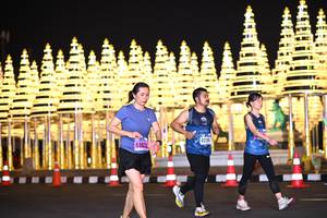 BIB: 42305, 4463
                            <button type="button" onclick="openModal(16471080)" class="btn btn-primary btn-sm float-right btn-popup" data-toggle="modal" data-target=".modal-high-quality">
                        <i class="fas fa-shopping-cart"></i> Add to Cart
                    </button>
                                            <button type="button" onclick="isThisMe(16471080, true)" class="btn btn-success btn-sm float-right btn-popup btn-isme hidden" data-toggle="tooltip" data-placement="bottom" title="นี่คือรูปของคุณใช่ไหม คลิกที่นี่เพื่อเอาเข้าอัลบั้ม">
                        <i class="fas fa-plus"></i> Add to album
                    </button>
                    <button type="button" onclick="isThisMe(16471080, false)" class="btn btn-warning btn-sm float-right btn-popup btn-isnotme hidden">
                        <i class="fas fa-ban"></i> Remove from album
                    </button>