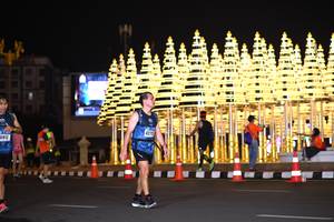 BIB: 4275, 0913
                            <button type="button" onclick="openModal(16580207)" class="btn btn-primary btn-sm float-right btn-popup" data-toggle="modal" data-target=".modal-high-quality">
                        <i class="fas fa-shopping-cart"></i> Add to Cart
                    </button>
                                            <button type="button" onclick="isThisMe(16580207, true)" class="btn btn-success btn-sm float-right btn-popup btn-isme hidden" data-toggle="tooltip" data-placement="bottom" title="นี่คือรูปของคุณใช่ไหม คลิกที่นี่เพื่อเอาเข้าอัลบั้ม">
                        <i class="fas fa-plus"></i> Add to album
                    </button>
                    <button type="button" onclick="isThisMe(16580207, false)" class="btn btn-warning btn-sm float-right btn-popup btn-isnotme hidden">
                        <i class="fas fa-ban"></i> Remove from album
                    </button>