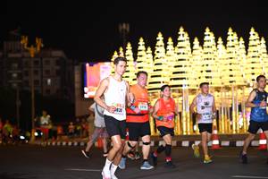 BIB: 2416, 830
                            <button type="button" onclick="openModal(16569193)" class="btn btn-primary btn-sm float-right btn-popup" data-toggle="modal" data-target=".modal-high-quality">
                        <i class="fas fa-shopping-cart"></i> Add to Cart
                    </button>
                                            <button type="button" onclick="isThisMe(16569193, true)" class="btn btn-success btn-sm float-right btn-popup btn-isme hidden" data-toggle="tooltip" data-placement="bottom" title="นี่คือรูปของคุณใช่ไหม คลิกที่นี่เพื่อเอาเข้าอัลบั้ม">
                        <i class="fas fa-plus"></i> Add to album
                    </button>
                    <button type="button" onclick="isThisMe(16569193, false)" class="btn btn-warning btn-sm float-right btn-popup btn-isnotme hidden">
                        <i class="fas fa-ban"></i> Remove from album
                    </button>