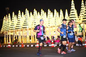 BIB: 4261, 4115, 1275
                            <button type="button" onclick="openModal(16265179)" class="btn btn-primary btn-sm float-right btn-popup" data-toggle="modal" data-target=".modal-high-quality">
                        <i class="fas fa-shopping-cart"></i> Add to Cart
                    </button>
                                            <button type="button" onclick="isThisMe(16265179, true)" class="btn btn-success btn-sm float-right btn-popup btn-isme hidden" data-toggle="tooltip" data-placement="bottom" title="นี่คือรูปของคุณใช่ไหม คลิกที่นี่เพื่อเอาเข้าอัลบั้ม">
                        <i class="fas fa-plus"></i> Add to album
                    </button>
                    <button type="button" onclick="isThisMe(16265179, false)" class="btn btn-warning btn-sm float-right btn-popup btn-isnotme hidden">
                        <i class="fas fa-ban"></i> Remove from album
                    </button>