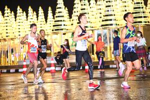 BIB: 402, 20475, 41096
                            <button type="button" onclick="openModal(16903224)" class="btn btn-primary btn-sm float-right btn-popup" data-toggle="modal" data-target=".modal-high-quality">
                        <i class="fas fa-shopping-cart"></i> Add to Cart
                    </button>
                                            <button type="button" onclick="isThisMe(16903224, true)" class="btn btn-success btn-sm float-right btn-popup btn-isme hidden" data-toggle="tooltip" data-placement="bottom" title="นี่คือรูปของคุณใช่ไหม คลิกที่นี่เพื่อเอาเข้าอัลบั้ม">
                        <i class="fas fa-plus"></i> Add to album
                    </button>
                    <button type="button" onclick="isThisMe(16903224, false)" class="btn btn-warning btn-sm float-right btn-popup btn-isnotme hidden">
                        <i class="fas fa-ban"></i> Remove from album
                    </button>