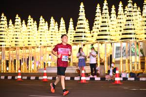 BIB: 4220
                            <button type="button" onclick="openModal(16369743)" class="btn btn-primary btn-sm float-right btn-popup" data-toggle="modal" data-target=".modal-high-quality">
                        <i class="fas fa-shopping-cart"></i> Add to Cart
                    </button>
                                            <button type="button" onclick="isThisMe(16369743, true)" class="btn btn-success btn-sm float-right btn-popup btn-isme hidden" data-toggle="tooltip" data-placement="bottom" title="นี่คือรูปของคุณใช่ไหม คลิกที่นี่เพื่อเอาเข้าอัลบั้ม">
                        <i class="fas fa-plus"></i> Add to album
                    </button>
                    <button type="button" onclick="isThisMe(16369743, false)" class="btn btn-warning btn-sm float-right btn-popup btn-isnotme hidden">
                        <i class="fas fa-ban"></i> Remove from album
                    </button>