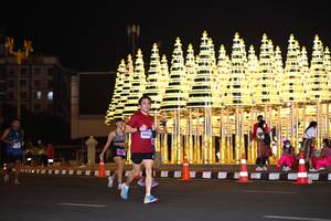BIB: 4005
                            <button type="button" onclick="openModal(16424030)" class="btn btn-primary btn-sm float-right btn-popup" data-toggle="modal" data-target=".modal-high-quality">
                        <i class="fas fa-shopping-cart"></i> Add to Cart
                    </button>
                                            <button type="button" onclick="isThisMe(16424030, true)" class="btn btn-success btn-sm float-right btn-popup btn-isme hidden" data-toggle="tooltip" data-placement="bottom" title="นี่คือรูปของคุณใช่ไหม คลิกที่นี่เพื่อเอาเข้าอัลบั้ม">
                        <i class="fas fa-plus"></i> Add to album
                    </button>
                    <button type="button" onclick="isThisMe(16424030, false)" class="btn btn-warning btn-sm float-right btn-popup btn-isnotme hidden">
                        <i class="fas fa-ban"></i> Remove from album
                    </button>