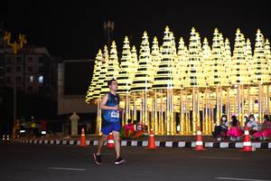BIB: 4187
                            <button type="button" onclick="openModal(16405895)" class="btn btn-primary btn-sm float-right btn-popup" data-toggle="modal" data-target=".modal-high-quality">
                        <i class="fas fa-shopping-cart"></i> Add to Cart
                    </button>
                                            <button type="button" onclick="isThisMe(16405895, true)" class="btn btn-success btn-sm float-right btn-popup btn-isme hidden" data-toggle="tooltip" data-placement="bottom" title="นี่คือรูปของคุณใช่ไหม คลิกที่นี่เพื่อเอาเข้าอัลบั้ม">
                        <i class="fas fa-plus"></i> Add to album
                    </button>
                    <button type="button" onclick="isThisMe(16405895, false)" class="btn btn-warning btn-sm float-right btn-popup btn-isnotme hidden">
                        <i class="fas fa-ban"></i> Remove from album
                    </button>