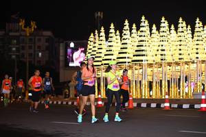 BIB: 250, 252
                            <button type="button" onclick="openModal(16607928)" class="btn btn-primary btn-sm float-right btn-popup" data-toggle="modal" data-target=".modal-high-quality">
                        <i class="fas fa-shopping-cart"></i> Add to Cart
                    </button>
                                            <button type="button" onclick="isThisMe(16607928, true)" class="btn btn-success btn-sm float-right btn-popup btn-isme hidden" data-toggle="tooltip" data-placement="bottom" title="นี่คือรูปของคุณใช่ไหม คลิกที่นี่เพื่อเอาเข้าอัลบั้ม">
                        <i class="fas fa-plus"></i> Add to album
                    </button>
                    <button type="button" onclick="isThisMe(16607928, false)" class="btn btn-warning btn-sm float-right btn-popup btn-isnotme hidden">
                        <i class="fas fa-ban"></i> Remove from album
                    </button>
