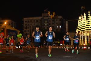 BIB: 41576, 468
                            <button type="button" onclick="openModal(16406371)" class="btn btn-primary btn-sm float-right btn-popup" data-toggle="modal" data-target=".modal-high-quality">
                        <i class="fas fa-shopping-cart"></i> Add to Cart
                    </button>
                                            <button type="button" onclick="isThisMe(16406371, true)" class="btn btn-success btn-sm float-right btn-popup btn-isme hidden" data-toggle="tooltip" data-placement="bottom" title="นี่คือรูปของคุณใช่ไหม คลิกที่นี่เพื่อเอาเข้าอัลบั้ม">
                        <i class="fas fa-plus"></i> Add to album
                    </button>
                    <button type="button" onclick="isThisMe(16406371, false)" class="btn btn-warning btn-sm float-right btn-popup btn-isnotme hidden">
                        <i class="fas fa-ban"></i> Remove from album
                    </button>
