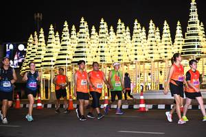 BIB: 220, 41672, 4414, 
                            <button type="button" onclick="openModal(16570902)" class="btn btn-primary btn-sm float-right btn-popup" data-toggle="modal" data-target=".modal-high-quality">
                        <i class="fas fa-shopping-cart"></i> Add to Cart
                    </button>
                                            <button type="button" onclick="isThisMe(16570902, true)" class="btn btn-success btn-sm float-right btn-popup btn-isme hidden" data-toggle="tooltip" data-placement="bottom" title="นี่คือรูปของคุณใช่ไหม คลิกที่นี่เพื่อเอาเข้าอัลบั้ม">
                        <i class="fas fa-plus"></i> Add to album
                    </button>
                    <button type="button" onclick="isThisMe(16570902, false)" class="btn btn-warning btn-sm float-right btn-popup btn-isnotme hidden">
                        <i class="fas fa-ban"></i> Remove from album
                    </button>