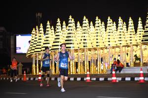 BIB: 0795
                            <button type="button" onclick="openModal(16534126)" class="btn btn-primary btn-sm float-right btn-popup" data-toggle="modal" data-target=".modal-high-quality">
                        <i class="fas fa-shopping-cart"></i> Add to Cart
                    </button>
                                            <button type="button" onclick="isThisMe(16534126, true)" class="btn btn-success btn-sm float-right btn-popup btn-isme hidden" data-toggle="tooltip" data-placement="bottom" title="นี่คือรูปของคุณใช่ไหม คลิกที่นี่เพื่อเอาเข้าอัลบั้ม">
                        <i class="fas fa-plus"></i> Add to album
                    </button>
                    <button type="button" onclick="isThisMe(16534126, false)" class="btn btn-warning btn-sm float-right btn-popup btn-isnotme hidden">
                        <i class="fas fa-ban"></i> Remove from album
                    </button>