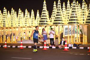 BIB: 414
                            <button type="button" onclick="openModal(16371955)" class="btn btn-primary btn-sm float-right btn-popup" data-toggle="modal" data-target=".modal-high-quality">
                        <i class="fas fa-shopping-cart"></i> Add to Cart
                    </button>
                                            <button type="button" onclick="isThisMe(16371955, true)" class="btn btn-success btn-sm float-right btn-popup btn-isme hidden" data-toggle="tooltip" data-placement="bottom" title="นี่คือรูปของคุณใช่ไหม คลิกที่นี่เพื่อเอาเข้าอัลบั้ม">
                        <i class="fas fa-plus"></i> Add to album
                    </button>
                    <button type="button" onclick="isThisMe(16371955, false)" class="btn btn-warning btn-sm float-right btn-popup btn-isnotme hidden">
                        <i class="fas fa-ban"></i> Remove from album
                    </button>