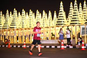 BIB: 4220
                            <button type="button" onclick="openModal(16369918)" class="btn btn-primary btn-sm float-right btn-popup" data-toggle="modal" data-target=".modal-high-quality">
                        <i class="fas fa-shopping-cart"></i> Add to Cart
                    </button>
                                            <button type="button" onclick="isThisMe(16369918, true)" class="btn btn-success btn-sm float-right btn-popup btn-isme hidden" data-toggle="tooltip" data-placement="bottom" title="นี่คือรูปของคุณใช่ไหม คลิกที่นี่เพื่อเอาเข้าอัลบั้ม">
                        <i class="fas fa-plus"></i> Add to album
                    </button>
                    <button type="button" onclick="isThisMe(16369918, false)" class="btn btn-warning btn-sm float-right btn-popup btn-isnotme hidden">
                        <i class="fas fa-ban"></i> Remove from album
                    </button>