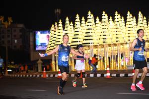 BIB: 41138, 698
                            <button type="button" onclick="openModal(16599416)" class="btn btn-primary btn-sm float-right btn-popup" data-toggle="modal" data-target=".modal-high-quality">
                        <i class="fas fa-shopping-cart"></i> Add to Cart
                    </button>
                                            <button type="button" onclick="isThisMe(16599416, true)" class="btn btn-success btn-sm float-right btn-popup btn-isme hidden" data-toggle="tooltip" data-placement="bottom" title="นี่คือรูปของคุณใช่ไหม คลิกที่นี่เพื่อเอาเข้าอัลบั้ม">
                        <i class="fas fa-plus"></i> Add to album
                    </button>
                    <button type="button" onclick="isThisMe(16599416, false)" class="btn btn-warning btn-sm float-right btn-popup btn-isnotme hidden">
                        <i class="fas fa-ban"></i> Remove from album
                    </button>