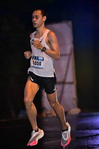 BIB: 050
                            <button type="button" onclick="openModal(17381416)" class="btn btn-primary btn-sm float-right btn-popup" data-toggle="modal" data-target=".modal-high-quality">
                        <i class="fas fa-shopping-cart"></i> Add to Cart
                    </button>
                                            <button type="button" onclick="isThisMe(17381416, true)" class="btn btn-success btn-sm float-right btn-popup btn-isme hidden" data-toggle="tooltip" data-placement="bottom" title="นี่คือรูปของคุณใช่ไหม คลิกที่นี่เพื่อเอาเข้าอัลบั้ม">
                        <i class="fas fa-plus"></i> Add to album
                    </button>
                    <button type="button" onclick="isThisMe(17381416, false)" class="btn btn-warning btn-sm float-right btn-popup btn-isnotme hidden">
                        <i class="fas fa-ban"></i> Remove from album
                    </button>