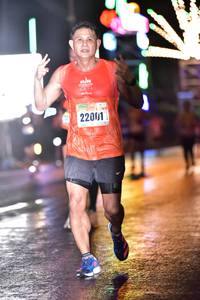 BIB: 22001
                            <button type="button" onclick="openModal(17385017)" class="btn btn-primary btn-sm float-right btn-popup" data-toggle="modal" data-target=".modal-high-quality">
                        <i class="fas fa-shopping-cart"></i> Add to Cart
                    </button>
                                            <button type="button" onclick="isThisMe(17385017, true)" class="btn btn-success btn-sm float-right btn-popup btn-isme hidden" data-toggle="tooltip" data-placement="bottom" title="นี่คือรูปของคุณใช่ไหม คลิกที่นี่เพื่อเอาเข้าอัลบั้ม">
                        <i class="fas fa-plus"></i> Add to album
                    </button>
                    <button type="button" onclick="isThisMe(17385017, false)" class="btn btn-warning btn-sm float-right btn-popup btn-isnotme hidden">
                        <i class="fas fa-ban"></i> Remove from album
                    </button>