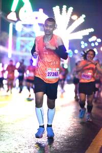 BIB: 27363, 25231
                            <button type="button" onclick="openModal(17398155)" class="btn btn-primary btn-sm float-right btn-popup" data-toggle="modal" data-target=".modal-high-quality">
                        <i class="fas fa-shopping-cart"></i> Add to Cart
                    </button>
                                            <button type="button" onclick="isThisMe(17398155, true)" class="btn btn-success btn-sm float-right btn-popup btn-isme hidden" data-toggle="tooltip" data-placement="bottom" title="นี่คือรูปของคุณใช่ไหม คลิกที่นี่เพื่อเอาเข้าอัลบั้ม">
                        <i class="fas fa-plus"></i> Add to album
                    </button>
                    <button type="button" onclick="isThisMe(17398155, false)" class="btn btn-warning btn-sm float-right btn-popup btn-isnotme hidden">
                        <i class="fas fa-ban"></i> Remove from album
                    </button>