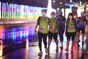 BIB: 52323, 5217
                            <button type="button" onclick="openModal(16310168)" class="btn btn-primary btn-sm float-right btn-popup" data-toggle="modal" data-target=".modal-high-quality">
                        <i class="fas fa-shopping-cart"></i> Add to Cart
                    </button>
                                            <button type="button" onclick="isThisMe(16310168, true)" class="btn btn-success btn-sm float-right btn-popup btn-isme hidden" data-toggle="tooltip" data-placement="bottom" title="นี่คือรูปของคุณใช่ไหม คลิกที่นี่เพื่อเอาเข้าอัลบั้ม">
                        <i class="fas fa-plus"></i> Add to album
                    </button>
                    <button type="button" onclick="isThisMe(16310168, false)" class="btn btn-warning btn-sm float-right btn-popup btn-isnotme hidden">
                        <i class="fas fa-ban"></i> Remove from album
                    </button>