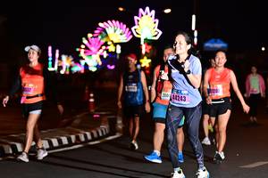 BIB: 200, 44243, 8537
                            <button type="button" onclick="openModal(17258407)" class="btn btn-primary btn-sm float-right btn-popup" data-toggle="modal" data-target=".modal-high-quality">
                        <i class="fas fa-shopping-cart"></i> Add to Cart
                    </button>
                                            <button type="button" onclick="isThisMe(17258407, true)" class="btn btn-success btn-sm float-right btn-popup btn-isme hidden" data-toggle="tooltip" data-placement="bottom" title="นี่คือรูปของคุณใช่ไหม คลิกที่นี่เพื่อเอาเข้าอัลบั้ม">
                        <i class="fas fa-plus"></i> Add to album
                    </button>
                    <button type="button" onclick="isThisMe(17258407, false)" class="btn btn-warning btn-sm float-right btn-popup btn-isnotme hidden">
                        <i class="fas fa-ban"></i> Remove from album
                    </button>