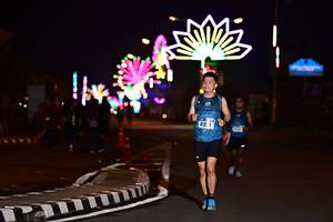 BIB: 4121
                            <button type="button" onclick="openModal(17291891)" class="btn btn-primary btn-sm float-right btn-popup" data-toggle="modal" data-target=".modal-high-quality">
                        <i class="fas fa-shopping-cart"></i> Add to Cart
                    </button>
                                            <button type="button" onclick="isThisMe(17291891, true)" class="btn btn-success btn-sm float-right btn-popup btn-isme hidden" data-toggle="tooltip" data-placement="bottom" title="นี่คือรูปของคุณใช่ไหม คลิกที่นี่เพื่อเอาเข้าอัลบั้ม">
                        <i class="fas fa-plus"></i> Add to album
                    </button>
                    <button type="button" onclick="isThisMe(17291891, false)" class="btn btn-warning btn-sm float-right btn-popup btn-isnotme hidden">
                        <i class="fas fa-ban"></i> Remove from album
                    </button>