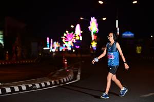 BIB: 4133
                            <button type="button" onclick="openModal(17269593)" class="btn btn-primary btn-sm float-right btn-popup" data-toggle="modal" data-target=".modal-high-quality">
                        <i class="fas fa-shopping-cart"></i> Add to Cart
                    </button>
                                            <button type="button" onclick="isThisMe(17269593, true)" class="btn btn-success btn-sm float-right btn-popup btn-isme hidden" data-toggle="tooltip" data-placement="bottom" title="นี่คือรูปของคุณใช่ไหม คลิกที่นี่เพื่อเอาเข้าอัลบั้ม">
                        <i class="fas fa-plus"></i> Add to album
                    </button>
                    <button type="button" onclick="isThisMe(17269593, false)" class="btn btn-warning btn-sm float-right btn-popup btn-isnotme hidden">
                        <i class="fas fa-ban"></i> Remove from album
                    </button>