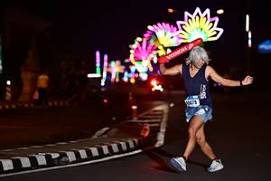 BIB: 0679
                            <button type="button" onclick="openModal(17275627)" class="btn btn-primary btn-sm float-right btn-popup" data-toggle="modal" data-target=".modal-high-quality">
                        <i class="fas fa-shopping-cart"></i> Add to Cart
                    </button>
                                            <button type="button" onclick="isThisMe(17275627, true)" class="btn btn-success btn-sm float-right btn-popup btn-isme hidden" data-toggle="tooltip" data-placement="bottom" title="นี่คือรูปของคุณใช่ไหม คลิกที่นี่เพื่อเอาเข้าอัลบั้ม">
                        <i class="fas fa-plus"></i> Add to album
                    </button>
                    <button type="button" onclick="isThisMe(17275627, false)" class="btn btn-warning btn-sm float-right btn-popup btn-isnotme hidden">
                        <i class="fas fa-ban"></i> Remove from album
                    </button>