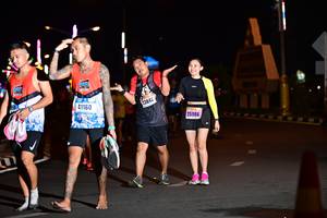 BIB: 41160, 23842, 25986
                            <button type="button" onclick="openModal(17263655)" class="btn btn-primary btn-sm float-right btn-popup" data-toggle="modal" data-target=".modal-high-quality">
                        <i class="fas fa-shopping-cart"></i> Add to Cart
                    </button>
                                            <button type="button" onclick="isThisMe(17263655, true)" class="btn btn-success btn-sm float-right btn-popup btn-isme hidden" data-toggle="tooltip" data-placement="bottom" title="นี่คือรูปของคุณใช่ไหม คลิกที่นี่เพื่อเอาเข้าอัลบั้ม">
                        <i class="fas fa-plus"></i> Add to album
                    </button>
                    <button type="button" onclick="isThisMe(17263655, false)" class="btn btn-warning btn-sm float-right btn-popup btn-isnotme hidden">
                        <i class="fas fa-ban"></i> Remove from album
                    </button>