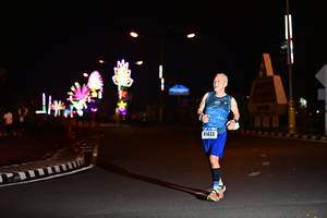 BIB: 41433
                            <button type="button" onclick="openModal(17277710)" class="btn btn-primary btn-sm float-right btn-popup" data-toggle="modal" data-target=".modal-high-quality">
                        <i class="fas fa-shopping-cart"></i> Add to Cart
                    </button>
                                            <button type="button" onclick="isThisMe(17277710, true)" class="btn btn-success btn-sm float-right btn-popup btn-isme hidden" data-toggle="tooltip" data-placement="bottom" title="นี่คือรูปของคุณใช่ไหม คลิกที่นี่เพื่อเอาเข้าอัลบั้ม">
                        <i class="fas fa-plus"></i> Add to album
                    </button>
                    <button type="button" onclick="isThisMe(17277710, false)" class="btn btn-warning btn-sm float-right btn-popup btn-isnotme hidden">
                        <i class="fas fa-ban"></i> Remove from album
                    </button>