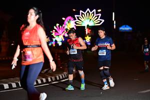 BIB: 42400, 43261
                            <button type="button" onclick="openModal(17268810)" class="btn btn-primary btn-sm float-right btn-popup" data-toggle="modal" data-target=".modal-high-quality">
                        <i class="fas fa-shopping-cart"></i> Add to Cart
                    </button>
                                            <button type="button" onclick="isThisMe(17268810, true)" class="btn btn-success btn-sm float-right btn-popup btn-isme hidden" data-toggle="tooltip" data-placement="bottom" title="นี่คือรูปของคุณใช่ไหม คลิกที่นี่เพื่อเอาเข้าอัลบั้ม">
                        <i class="fas fa-plus"></i> Add to album
                    </button>
                    <button type="button" onclick="isThisMe(17268810, false)" class="btn btn-warning btn-sm float-right btn-popup btn-isnotme hidden">
                        <i class="fas fa-ban"></i> Remove from album
                    </button>