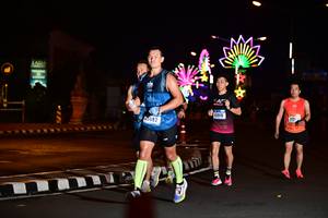 BIB: 42015, 2125, 082
                            <button type="button" onclick="openModal(17267983)" class="btn btn-primary btn-sm float-right btn-popup" data-toggle="modal" data-target=".modal-high-quality">
                        <i class="fas fa-shopping-cart"></i> Add to Cart
                    </button>
                                            <button type="button" onclick="isThisMe(17267983, true)" class="btn btn-success btn-sm float-right btn-popup btn-isme hidden" data-toggle="tooltip" data-placement="bottom" title="นี่คือรูปของคุณใช่ไหม คลิกที่นี่เพื่อเอาเข้าอัลบั้ม">
                        <i class="fas fa-plus"></i> Add to album
                    </button>
                    <button type="button" onclick="isThisMe(17267983, false)" class="btn btn-warning btn-sm float-right btn-popup btn-isnotme hidden">
                        <i class="fas fa-ban"></i> Remove from album
                    </button>