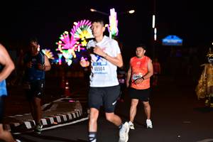 BIB: 40504, 23992
                            <button type="button" onclick="openModal(17262830)" class="btn btn-primary btn-sm float-right btn-popup" data-toggle="modal" data-target=".modal-high-quality">
                        <i class="fas fa-shopping-cart"></i> Add to Cart
                    </button>
                                            <button type="button" onclick="isThisMe(17262830, true)" class="btn btn-success btn-sm float-right btn-popup btn-isme hidden" data-toggle="tooltip" data-placement="bottom" title="นี่คือรูปของคุณใช่ไหม คลิกที่นี่เพื่อเอาเข้าอัลบั้ม">
                        <i class="fas fa-plus"></i> Add to album
                    </button>
                    <button type="button" onclick="isThisMe(17262830, false)" class="btn btn-warning btn-sm float-right btn-popup btn-isnotme hidden">
                        <i class="fas fa-ban"></i> Remove from album
                    </button>