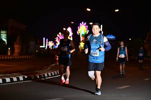 BIB: 573
                            <button type="button" onclick="openModal(17277291)" class="btn btn-primary btn-sm float-right btn-popup" data-toggle="modal" data-target=".modal-high-quality">
                        <i class="fas fa-shopping-cart"></i> Add to Cart
                    </button>
                                            <button type="button" onclick="isThisMe(17277291, true)" class="btn btn-success btn-sm float-right btn-popup btn-isme hidden" data-toggle="tooltip" data-placement="bottom" title="นี่คือรูปของคุณใช่ไหม คลิกที่นี่เพื่อเอาเข้าอัลบั้ม">
                        <i class="fas fa-plus"></i> Add to album
                    </button>
                    <button type="button" onclick="isThisMe(17277291, false)" class="btn btn-warning btn-sm float-right btn-popup btn-isnotme hidden">
                        <i class="fas fa-ban"></i> Remove from album
                    </button>