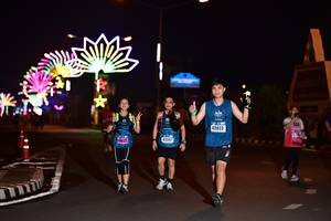 BIB: 42033, 41591
                            <button type="button" onclick="openModal(17278219)" class="btn btn-primary btn-sm float-right btn-popup" data-toggle="modal" data-target=".modal-high-quality">
                        <i class="fas fa-shopping-cart"></i> Add to Cart
                    </button>
                                            <button type="button" onclick="isThisMe(17278219, true)" class="btn btn-success btn-sm float-right btn-popup btn-isme hidden" data-toggle="tooltip" data-placement="bottom" title="นี่คือรูปของคุณใช่ไหม คลิกที่นี่เพื่อเอาเข้าอัลบั้ม">
                        <i class="fas fa-plus"></i> Add to album
                    </button>
                    <button type="button" onclick="isThisMe(17278219, false)" class="btn btn-warning btn-sm float-right btn-popup btn-isnotme hidden">
                        <i class="fas fa-ban"></i> Remove from album
                    </button>