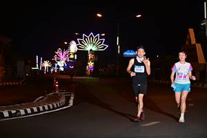 BIB: 40686
                            <button type="button" onclick="openModal(17276679)" class="btn btn-primary btn-sm float-right btn-popup" data-toggle="modal" data-target=".modal-high-quality">
                        <i class="fas fa-shopping-cart"></i> Add to Cart
                    </button>
                                            <button type="button" onclick="isThisMe(17276679, true)" class="btn btn-success btn-sm float-right btn-popup btn-isme hidden" data-toggle="tooltip" data-placement="bottom" title="นี่คือรูปของคุณใช่ไหม คลิกที่นี่เพื่อเอาเข้าอัลบั้ม">
                        <i class="fas fa-plus"></i> Add to album
                    </button>
                    <button type="button" onclick="isThisMe(17276679, false)" class="btn btn-warning btn-sm float-right btn-popup btn-isnotme hidden">
                        <i class="fas fa-ban"></i> Remove from album
                    </button>