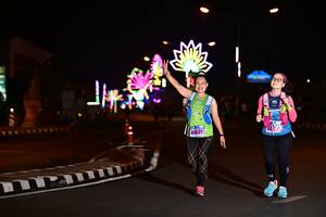 BIB: 44639
                            <button type="button" onclick="openModal(17276833)" class="btn btn-primary btn-sm float-right btn-popup" data-toggle="modal" data-target=".modal-high-quality">
                        <i class="fas fa-shopping-cart"></i> Add to Cart
                    </button>
                                            <button type="button" onclick="isThisMe(17276833, true)" class="btn btn-success btn-sm float-right btn-popup btn-isme hidden" data-toggle="tooltip" data-placement="bottom" title="นี่คือรูปของคุณใช่ไหม คลิกที่นี่เพื่อเอาเข้าอัลบั้ม">
                        <i class="fas fa-plus"></i> Add to album
                    </button>
                    <button type="button" onclick="isThisMe(17276833, false)" class="btn btn-warning btn-sm float-right btn-popup btn-isnotme hidden">
                        <i class="fas fa-ban"></i> Remove from album
                    </button>