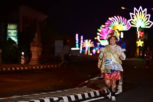 BIB: 66402
                            <button type="button" onclick="openModal(17289877)" class="btn btn-primary btn-sm float-right btn-popup" data-toggle="modal" data-target=".modal-high-quality">
                        <i class="fas fa-shopping-cart"></i> Add to Cart
                    </button>
                                            <button type="button" onclick="isThisMe(17289877, true)" class="btn btn-success btn-sm float-right btn-popup btn-isme hidden" data-toggle="tooltip" data-placement="bottom" title="นี่คือรูปของคุณใช่ไหม คลิกที่นี่เพื่อเอาเข้าอัลบั้ม">
                        <i class="fas fa-plus"></i> Add to album
                    </button>
                    <button type="button" onclick="isThisMe(17289877, false)" class="btn btn-warning btn-sm float-right btn-popup btn-isnotme hidden">
                        <i class="fas fa-ban"></i> Remove from album
                    </button>