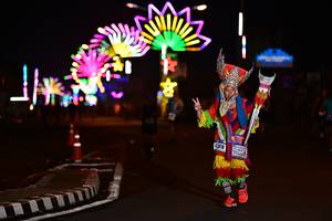 BIB: 018
                            <button type="button" onclick="openModal(17277457)" class="btn btn-primary btn-sm float-right btn-popup" data-toggle="modal" data-target=".modal-high-quality">
                        <i class="fas fa-shopping-cart"></i> Add to Cart
                    </button>
                                            <button type="button" onclick="isThisMe(17277457, true)" class="btn btn-success btn-sm float-right btn-popup btn-isme hidden" data-toggle="tooltip" data-placement="bottom" title="นี่คือรูปของคุณใช่ไหม คลิกที่นี่เพื่อเอาเข้าอัลบั้ม">
                        <i class="fas fa-plus"></i> Add to album
                    </button>
                    <button type="button" onclick="isThisMe(17277457, false)" class="btn btn-warning btn-sm float-right btn-popup btn-isnotme hidden">
                        <i class="fas fa-ban"></i> Remove from album
                    </button>