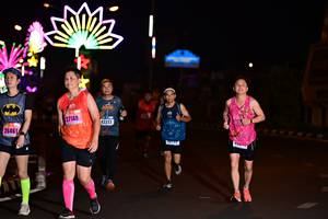 BIB: 27148, 43333, 26461
                            <button type="button" onclick="openModal(17263079)" class="btn btn-primary btn-sm float-right btn-popup" data-toggle="modal" data-target=".modal-high-quality">
                        <i class="fas fa-shopping-cart"></i> Add to Cart
                    </button>
                                            <button type="button" onclick="isThisMe(17263079, true)" class="btn btn-success btn-sm float-right btn-popup btn-isme hidden" data-toggle="tooltip" data-placement="bottom" title="นี่คือรูปของคุณใช่ไหม คลิกที่นี่เพื่อเอาเข้าอัลบั้ม">
                        <i class="fas fa-plus"></i> Add to album
                    </button>
                    <button type="button" onclick="isThisMe(17263079, false)" class="btn btn-warning btn-sm float-right btn-popup btn-isnotme hidden">
                        <i class="fas fa-ban"></i> Remove from album
                    </button>