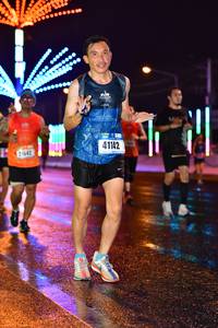 BIB: 41142, 21642
                            <button type="button" onclick="openModal(16547238)" class="btn btn-primary btn-sm float-right btn-popup" data-toggle="modal" data-target=".modal-high-quality">
                        <i class="fas fa-shopping-cart"></i> Add to Cart
                    </button>
                                            <button type="button" onclick="isThisMe(16547238, true)" class="btn btn-success btn-sm float-right btn-popup btn-isme hidden" data-toggle="tooltip" data-placement="bottom" title="นี่คือรูปของคุณใช่ไหม คลิกที่นี่เพื่อเอาเข้าอัลบั้ม">
                        <i class="fas fa-plus"></i> Add to album
                    </button>
                    <button type="button" onclick="isThisMe(16547238, false)" class="btn btn-warning btn-sm float-right btn-popup btn-isnotme hidden">
                        <i class="fas fa-ban"></i> Remove from album
                    </button>