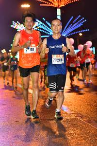 BIB: 101, 70208
                            <button type="button" onclick="openModal(16531505)" class="btn btn-primary btn-sm float-right btn-popup" data-toggle="modal" data-target=".modal-high-quality">
                        <i class="fas fa-shopping-cart"></i> Add to Cart
                    </button>
                                            <button type="button" onclick="isThisMe(16531505, true)" class="btn btn-success btn-sm float-right btn-popup btn-isme hidden" data-toggle="tooltip" data-placement="bottom" title="นี่คือรูปของคุณใช่ไหม คลิกที่นี่เพื่อเอาเข้าอัลบั้ม">
                        <i class="fas fa-plus"></i> Add to album
                    </button>
                    <button type="button" onclick="isThisMe(16531505, false)" class="btn btn-warning btn-sm float-right btn-popup btn-isnotme hidden">
                        <i class="fas fa-ban"></i> Remove from album
                    </button>