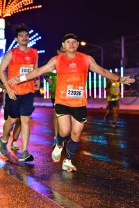 BIB: 24107, 22026
                            <button type="button" onclick="openModal(16537291)" class="btn btn-primary btn-sm float-right btn-popup" data-toggle="modal" data-target=".modal-high-quality">
                        <i class="fas fa-shopping-cart"></i> Add to Cart
                    </button>
                                            <button type="button" onclick="isThisMe(16537291, true)" class="btn btn-success btn-sm float-right btn-popup btn-isme hidden" data-toggle="tooltip" data-placement="bottom" title="นี่คือรูปของคุณใช่ไหม คลิกที่นี่เพื่อเอาเข้าอัลบั้ม">
                        <i class="fas fa-plus"></i> Add to album
                    </button>
                    <button type="button" onclick="isThisMe(16537291, false)" class="btn btn-warning btn-sm float-right btn-popup btn-isnotme hidden">
                        <i class="fas fa-ban"></i> Remove from album
                    </button>