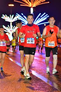 BIB: 402, 40202, 266, 65216
                            <button type="button" onclick="openModal(16572957)" class="btn btn-primary btn-sm float-right btn-popup" data-toggle="modal" data-target=".modal-high-quality">
                        <i class="fas fa-shopping-cart"></i> Add to Cart
                    </button>
                                            <button type="button" onclick="isThisMe(16572957, true)" class="btn btn-success btn-sm float-right btn-popup btn-isme hidden" data-toggle="tooltip" data-placement="bottom" title="นี่คือรูปของคุณใช่ไหม คลิกที่นี่เพื่อเอาเข้าอัลบั้ม">
                        <i class="fas fa-plus"></i> Add to album
                    </button>
                    <button type="button" onclick="isThisMe(16572957, false)" class="btn btn-warning btn-sm float-right btn-popup btn-isnotme hidden">
                        <i class="fas fa-ban"></i> Remove from album
                    </button>