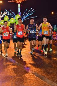 BIB: 42942, 40775, 422
                            <button type="button" onclick="openModal(16561829)" class="btn btn-primary btn-sm float-right btn-popup" data-toggle="modal" data-target=".modal-high-quality">
                        <i class="fas fa-shopping-cart"></i> Add to Cart
                    </button>
                                            <button type="button" onclick="isThisMe(16561829, true)" class="btn btn-success btn-sm float-right btn-popup btn-isme hidden" data-toggle="tooltip" data-placement="bottom" title="นี่คือรูปของคุณใช่ไหม คลิกที่นี่เพื่อเอาเข้าอัลบั้ม">
                        <i class="fas fa-plus"></i> Add to album
                    </button>
                    <button type="button" onclick="isThisMe(16561829, false)" class="btn btn-warning btn-sm float-right btn-popup btn-isnotme hidden">
                        <i class="fas fa-ban"></i> Remove from album
                    </button>