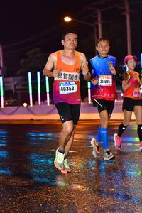 BIB: 20916, 40363, 275
                            <button type="button" onclick="openModal(16515996)" class="btn btn-primary btn-sm float-right btn-popup" data-toggle="modal" data-target=".modal-high-quality">
                        <i class="fas fa-shopping-cart"></i> Add to Cart
                    </button>
                                            <button type="button" onclick="isThisMe(16515996, true)" class="btn btn-success btn-sm float-right btn-popup btn-isme hidden" data-toggle="tooltip" data-placement="bottom" title="นี่คือรูปของคุณใช่ไหม คลิกที่นี่เพื่อเอาเข้าอัลบั้ม">
                        <i class="fas fa-plus"></i> Add to album
                    </button>
                    <button type="button" onclick="isThisMe(16515996, false)" class="btn btn-warning btn-sm float-right btn-popup btn-isnotme hidden">
                        <i class="fas fa-ban"></i> Remove from album
                    </button>