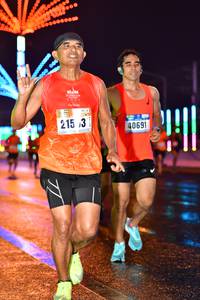 BIB: 215, 40691, 00000
                            <button type="button" onclick="openModal(16534712)" class="btn btn-primary btn-sm float-right btn-popup" data-toggle="modal" data-target=".modal-high-quality">
                        <i class="fas fa-shopping-cart"></i> Add to Cart
                    </button>
                                            <button type="button" onclick="isThisMe(16534712, true)" class="btn btn-success btn-sm float-right btn-popup btn-isme hidden" data-toggle="tooltip" data-placement="bottom" title="นี่คือรูปของคุณใช่ไหม คลิกที่นี่เพื่อเอาเข้าอัลบั้ม">
                        <i class="fas fa-plus"></i> Add to album
                    </button>
                    <button type="button" onclick="isThisMe(16534712, false)" class="btn btn-warning btn-sm float-right btn-popup btn-isnotme hidden">
                        <i class="fas fa-ban"></i> Remove from album
                    </button>