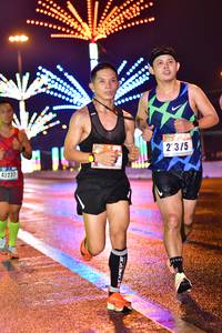 BIB: 375, 42237
                            <button type="button" onclick="openModal(16484847)" class="btn btn-primary btn-sm float-right btn-popup" data-toggle="modal" data-target=".modal-high-quality">
                        <i class="fas fa-shopping-cart"></i> Add to Cart
                    </button>
                                            <button type="button" onclick="isThisMe(16484847, true)" class="btn btn-success btn-sm float-right btn-popup btn-isme hidden" data-toggle="tooltip" data-placement="bottom" title="นี่คือรูปของคุณใช่ไหม คลิกที่นี่เพื่อเอาเข้าอัลบั้ม">
                        <i class="fas fa-plus"></i> Add to album
                    </button>
                    <button type="button" onclick="isThisMe(16484847, false)" class="btn btn-warning btn-sm float-right btn-popup btn-isnotme hidden">
                        <i class="fas fa-ban"></i> Remove from album
                    </button>