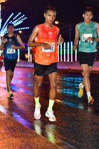 BIB: 43262
                            <button type="button" onclick="openModal(16507798)" class="btn btn-primary btn-sm float-right btn-popup" data-toggle="modal" data-target=".modal-high-quality">
                        <i class="fas fa-shopping-cart"></i> Add to Cart
                    </button>
                                            <button type="button" onclick="isThisMe(16507798, true)" class="btn btn-success btn-sm float-right btn-popup btn-isme hidden" data-toggle="tooltip" data-placement="bottom" title="นี่คือรูปของคุณใช่ไหม คลิกที่นี่เพื่อเอาเข้าอัลบั้ม">
                        <i class="fas fa-plus"></i> Add to album
                    </button>
                    <button type="button" onclick="isThisMe(16507798, false)" class="btn btn-warning btn-sm float-right btn-popup btn-isnotme hidden">
                        <i class="fas fa-ban"></i> Remove from album
                    </button>